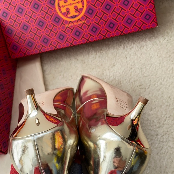 💯 % Authentic Tory Burch Elizabeth 40 mm pumps - Picture 7 of 14